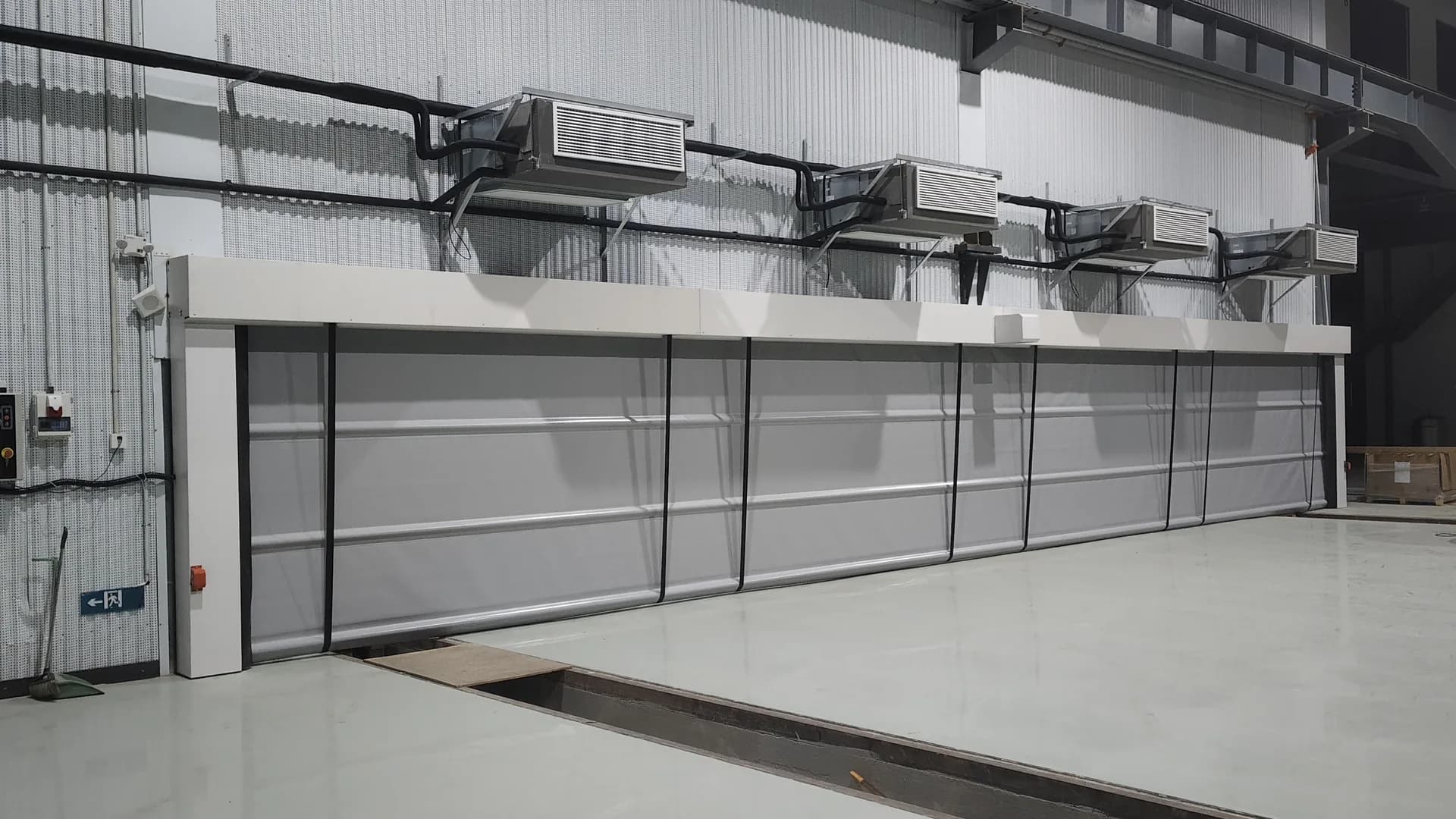 SEPPES stacking high-speed door at a wide industrial opening